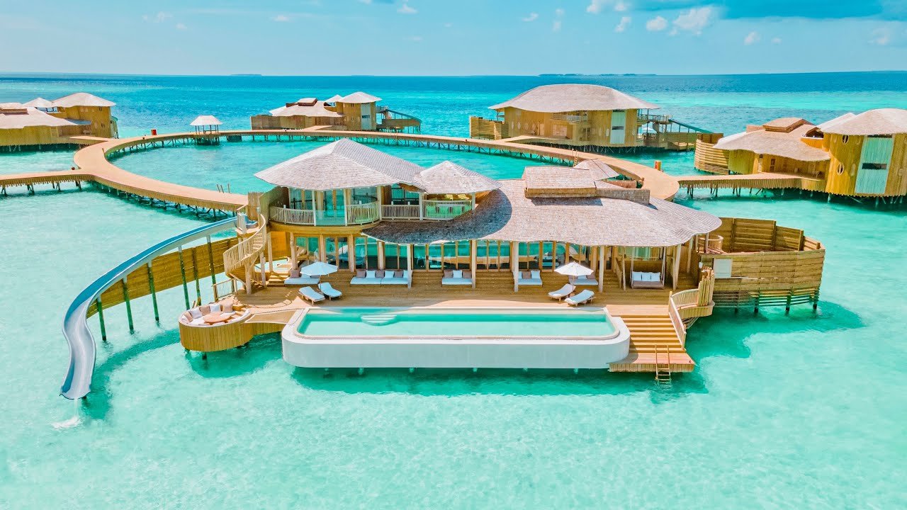 7 Best Luxury Resorts in the World for Leisure Lovers in 2025